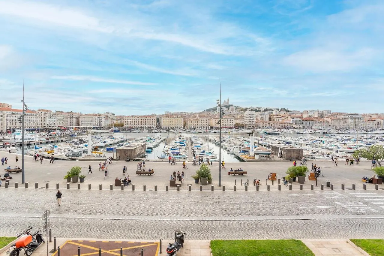 Hostel Ambassade Bretonne Vieux-Port contacts